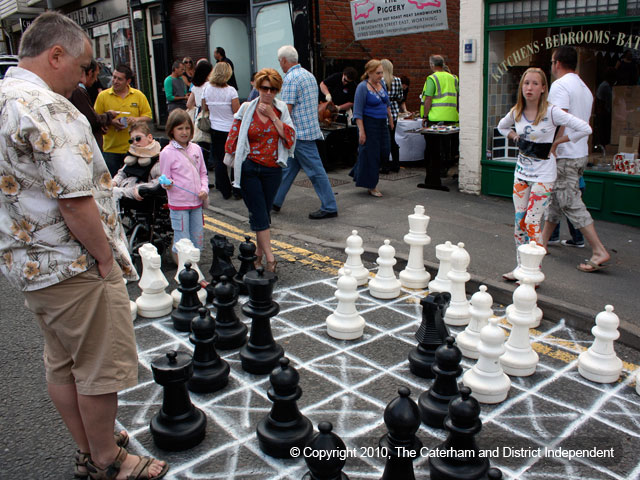 Caterham Street Party 2010 / street-5.jpg